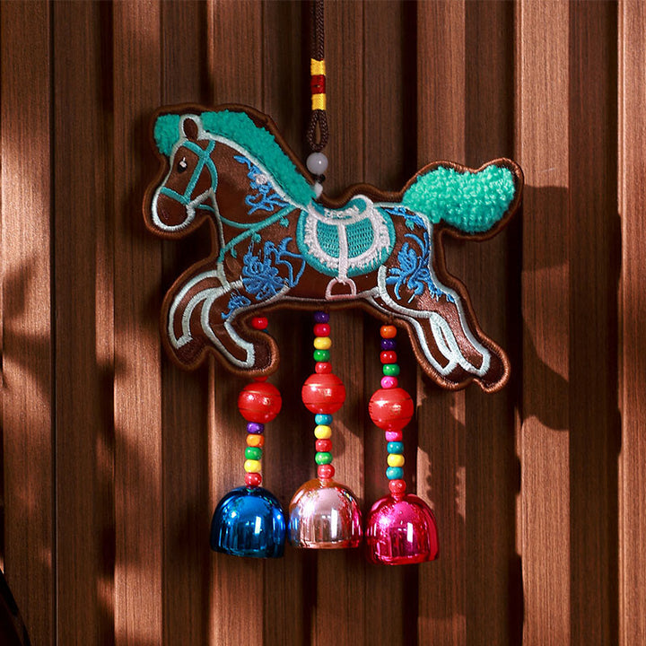 Adorno colgante con borlas y campana bordada con Buddha Stones del Año del Caballo - Campana de caballo marrón (10 x 13 cm) - image 9