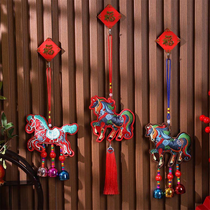 Adorno colgante con borlas y campana bordada con Buddha Stones del Año del Caballo - image 15