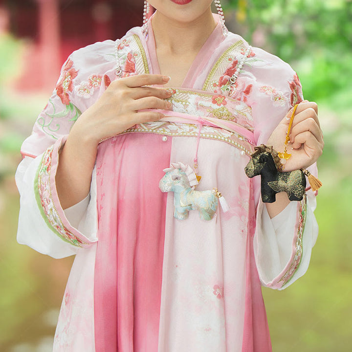 Adorno colgante con borlas bordadas de hilo rojo con Buddha Stones del Año del Caballo - image 13