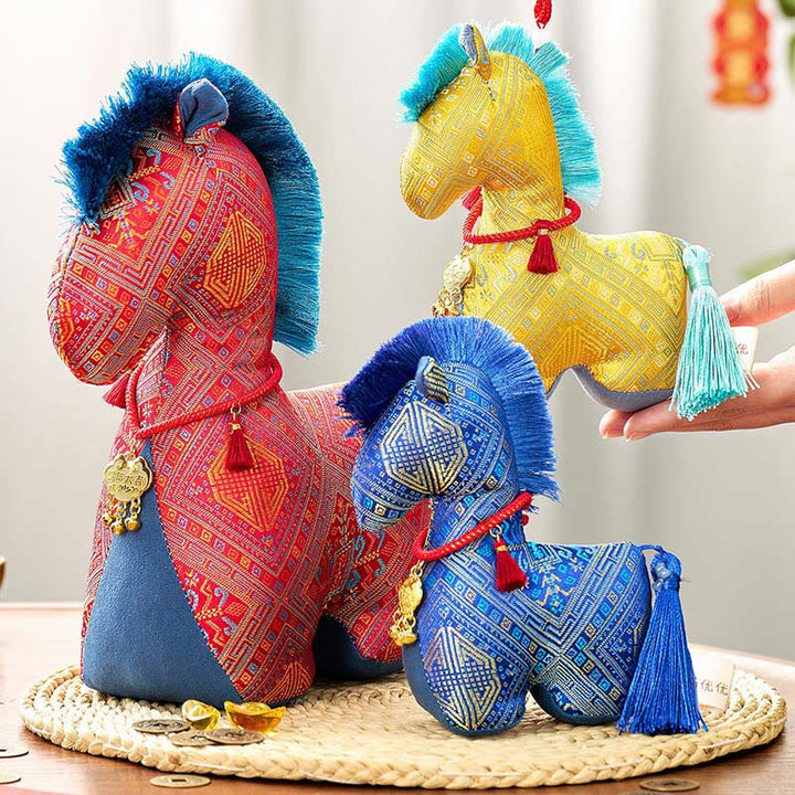Bordado de hilo rojo con Buddha Stones y borlas para el Año del Caballo - image 19