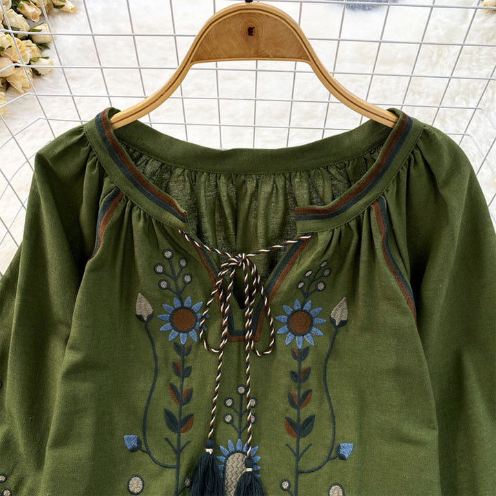 Camiseta de algodón y lino con cuello redondo para mujer, con bordado informal de flores y hojas de Buddha Stones  - image 3