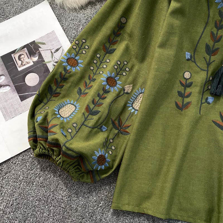 Camiseta de algodón y lino con cuello redondo para mujer, con bordado informal de flores y hojas de Buddha Stones  - image 5