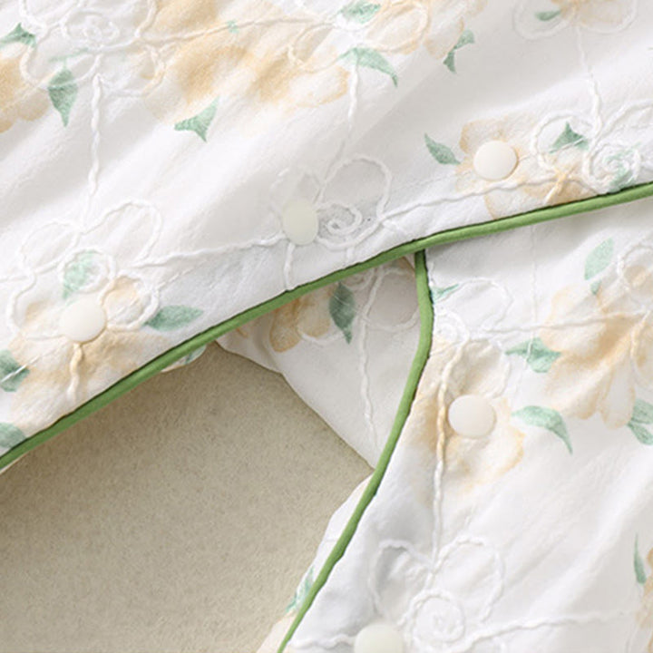 Mono de una pieza de algodón de manga larga para bebé niña con diseño de cuello en V y flores amarillas claras de Buddha Stones para primavera y otoño - image 12