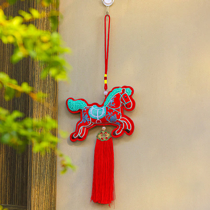 Buddha Stones bordadas con el Año del Caballo, monedas de cobre, campana, borla, riqueza, éxito, decoración colgante - Caballo rojo (13 cm x 34 cm) - image 9
