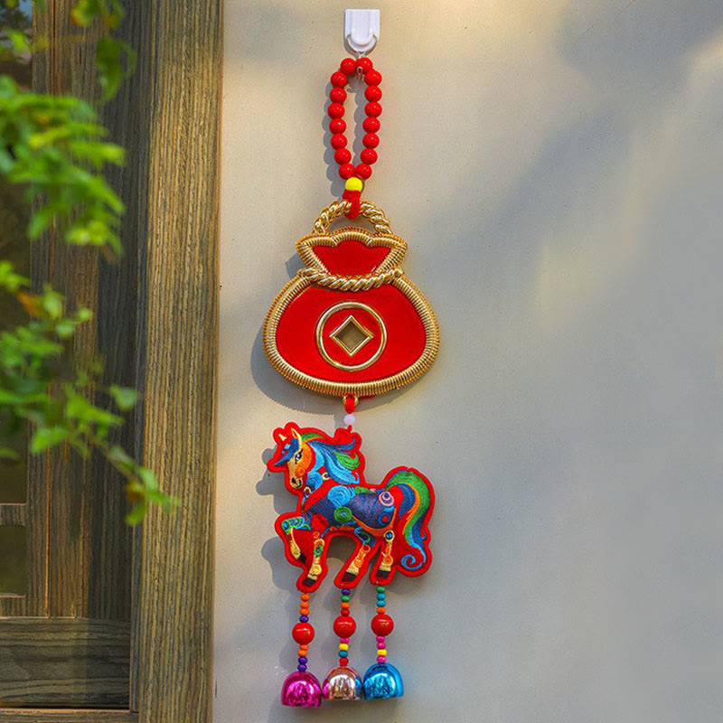 Buddha Stones, Año del Caballo, Bordado, Bolsa de Dinero, Calabaza, Monedas de Cobre, Campana, Amuleto, Decoración Colgante para el Éxito - Caballo rojo y bolsa de dinero (12 x 42 cm) - image 9