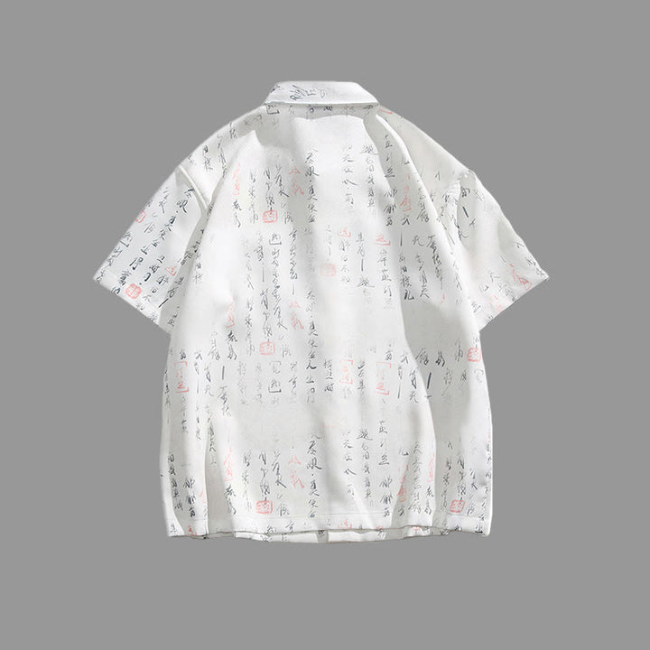 Buddha Stones Camisa de manga corta para hombre con bolsillo y diseño de rana con barra metálica y estampado de caligrafía - image 3