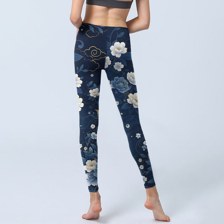 Buddha Stones Leggings de yoga para mujer con estampado de peces koi y flores de peonía en azul y blanco - image 6