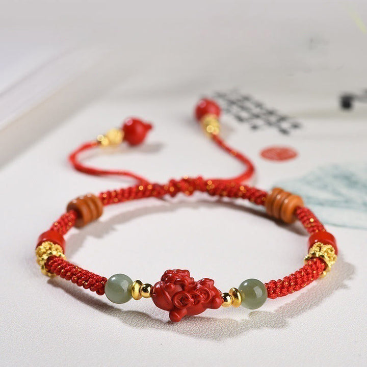 Buddha Stones Pulsera de bendición de hilo rojo de jade hetiano y cinabrio del Año del Caballo - Jade Hetian Cinabrio (Circunferencia de la muñeca: 13-19 cm) - image 0