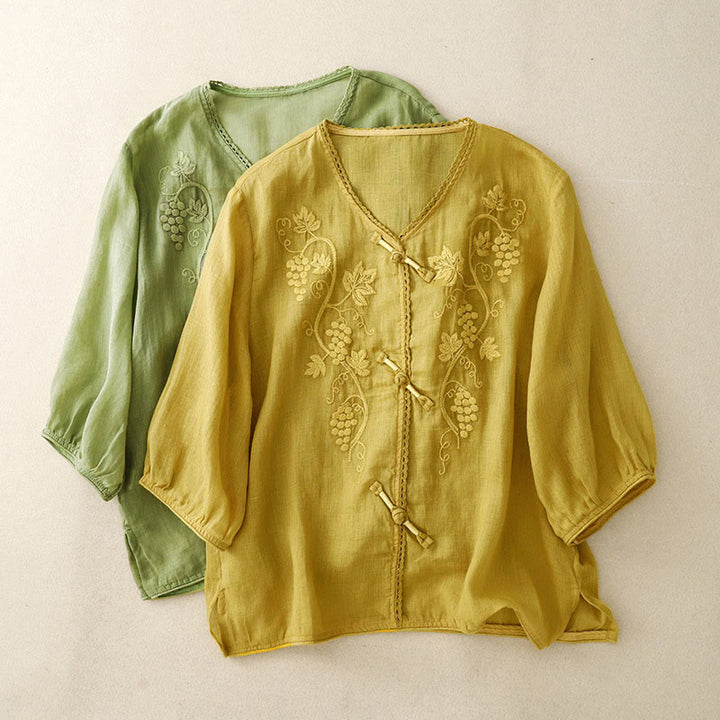 Buddha Stones Camisa de algodón para mujer con manga tres cuartos, diseño de encaje y estampado de uvas bordadas y botones de rana - image 14