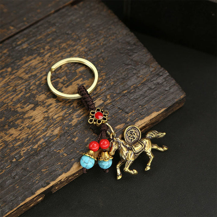 Llavero de riqueza con monedas de los Cinco Emperadores de cobre y latón con Buddha Stones del Año del Caballo - Caballo de cuentas azules con hilo marrón - image 0