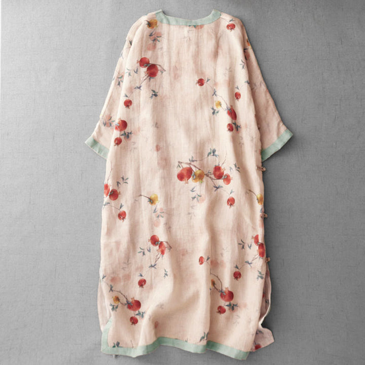 Vestido midi de manga corta con estampado de flores de granada, orquídeas y botones de rana, con abertura lateral y diseño de Buddha Stones. - image 2