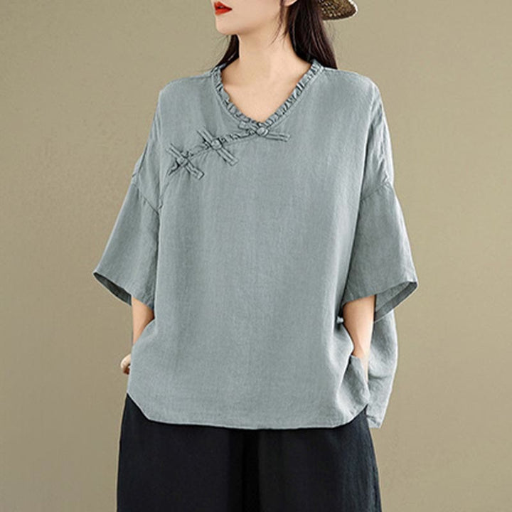 Buddha Stones Camisa de algodón lisa de manga larga con cuello en V y botones de rana para mujer - image 4