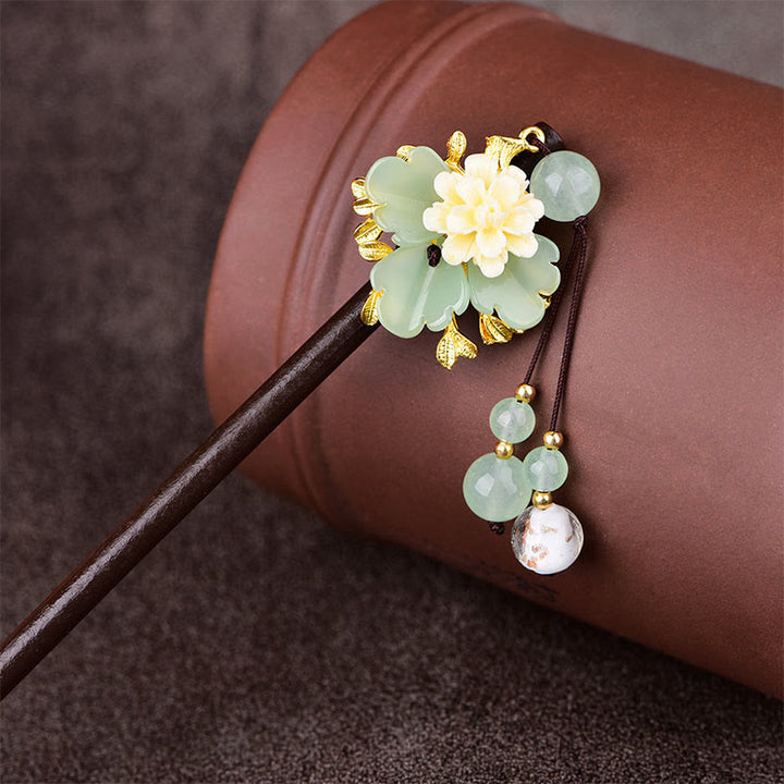 Buddha Stones Horquilla de madera de vidrio Liuli con flor verde, amarilla y blanca - image 1