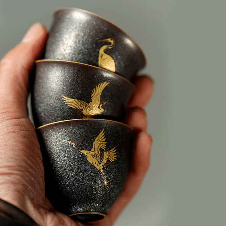 Buddha Stones Taza de té de cerámica pequeña con forma de grulla dorada pintada a mano, 40 ml - image 10