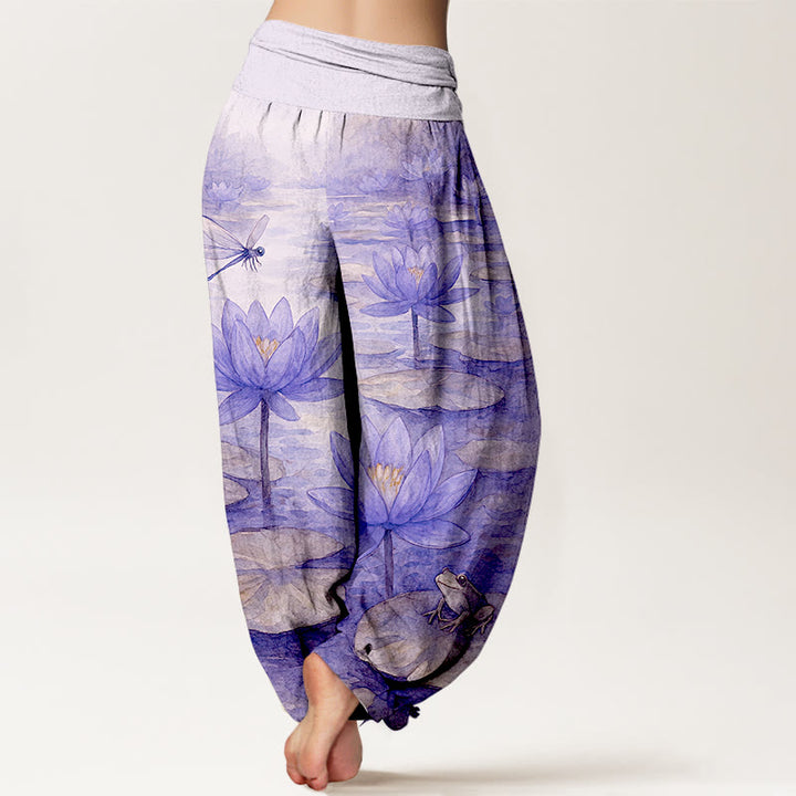 Buddha Stones Pantalones harem de mujer con cintura elástica, de algodón puro, con estampado elegante de flor de loto, hoja, libélula y rana. - image 9