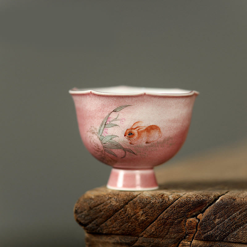 Buddha Stones Taza de té de cerámica con diseño de orquídea y conejo pintada a mano, 75 ml - Flor de orquídea de conejo 7,3 cm x 5,5 cm x 75 ml - image 0