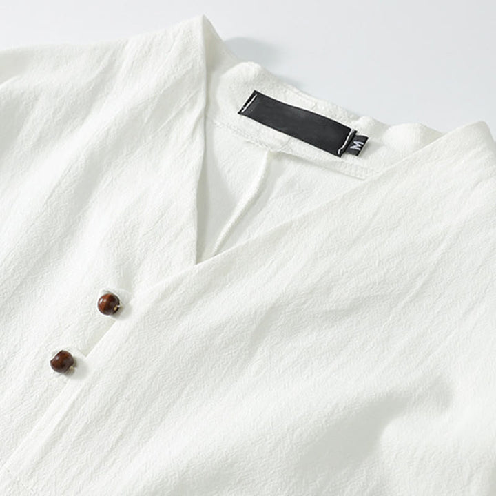 Buddha Stones Camisa de lino y algodón con cuello en V, manga corta, botones y bordado de nubes para hombre - image 6