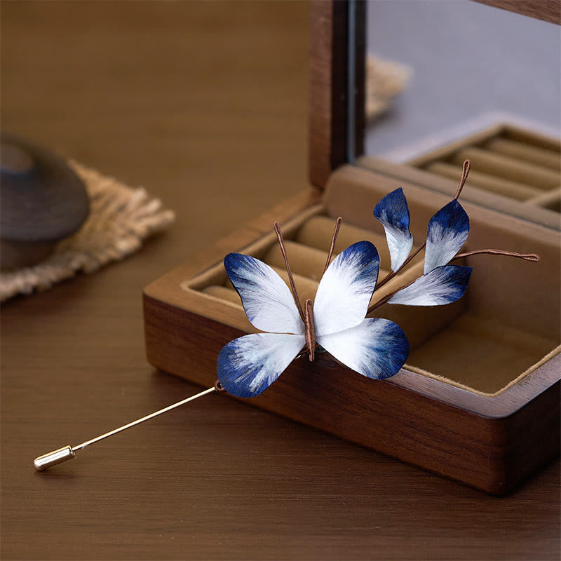 Buddha Stones Broche de mariposa blanca con flor de terciopelo de seda hecho a mano - image 1