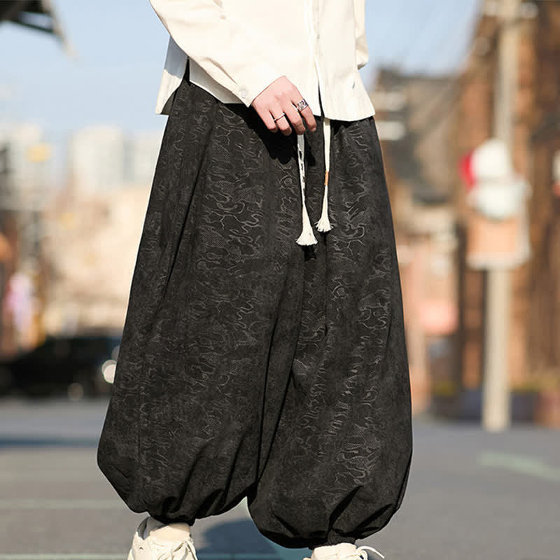 Buddha Stones Pantalones harem para hombre de jacquard negro con cordón ajustable, puños elásticos y bolsillos. - image 3