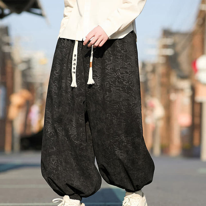 Buddha Stones Pantalones harem para hombre de jacquard negro con cordón ajustable, puños elásticos y bolsillos. - image 1