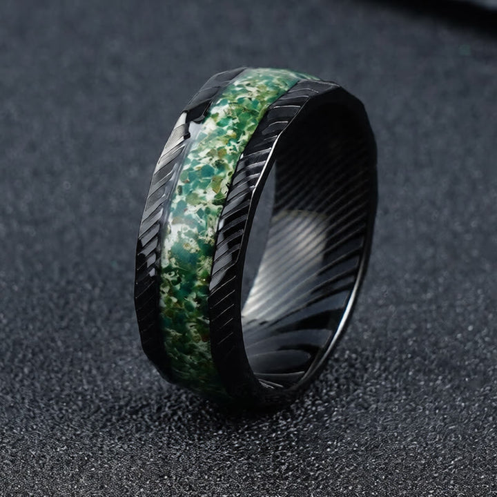 Buddha Stones Anillo de refuerzo de acero de titanio con incrustaciones naturales facetadas - Verde - 21,4 mm - image 0
