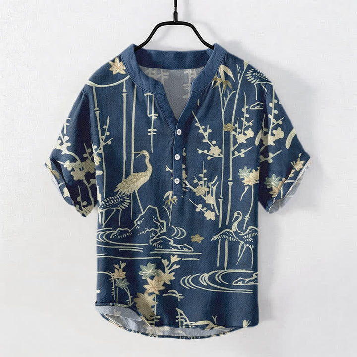 Buddha Stones Camisa de manga corta con medio botón para hombre, con estampado floral de bambú y grullas de algodón. - image 0