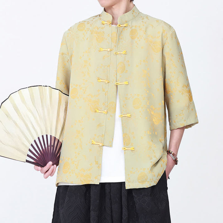 Buddha Stones Camisa de hombre elegante de estilo vintage veraniego con cuello mandarín y estampado de nubes doradas, manga hasta el codo. - image 4