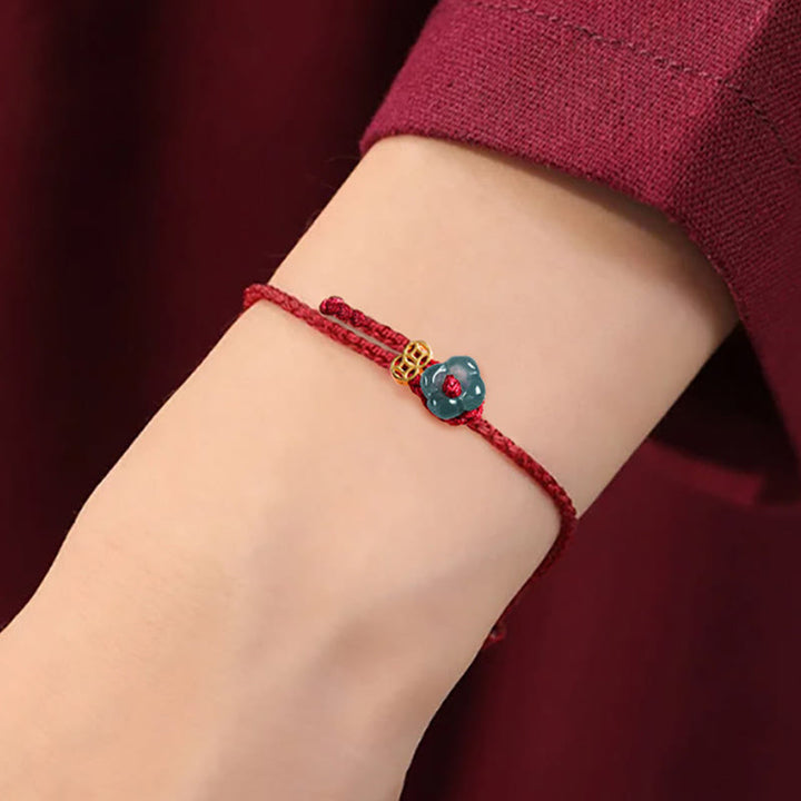 Buddha Stones Pulsera de hilo rojo con moneda de cobre y flor de jade de la suerte - image 8