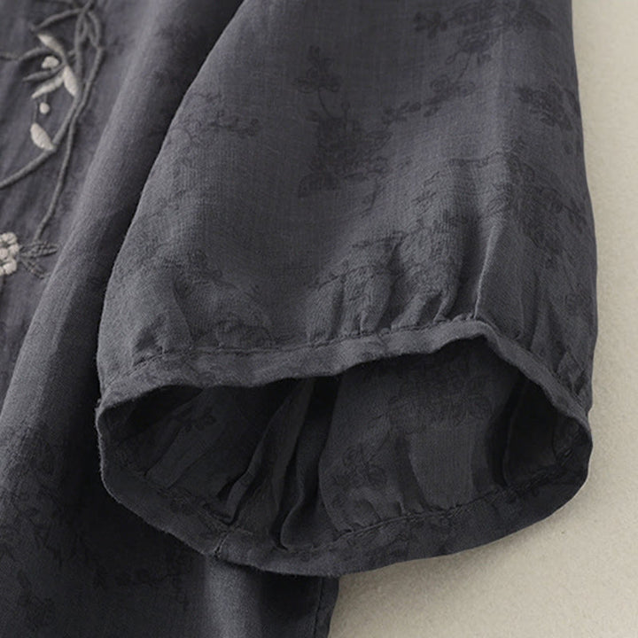 Buddha Stones Camisa de verano para mujer con cuello alto, diseño de botones bordados y mangas tres cuartos. - image 3