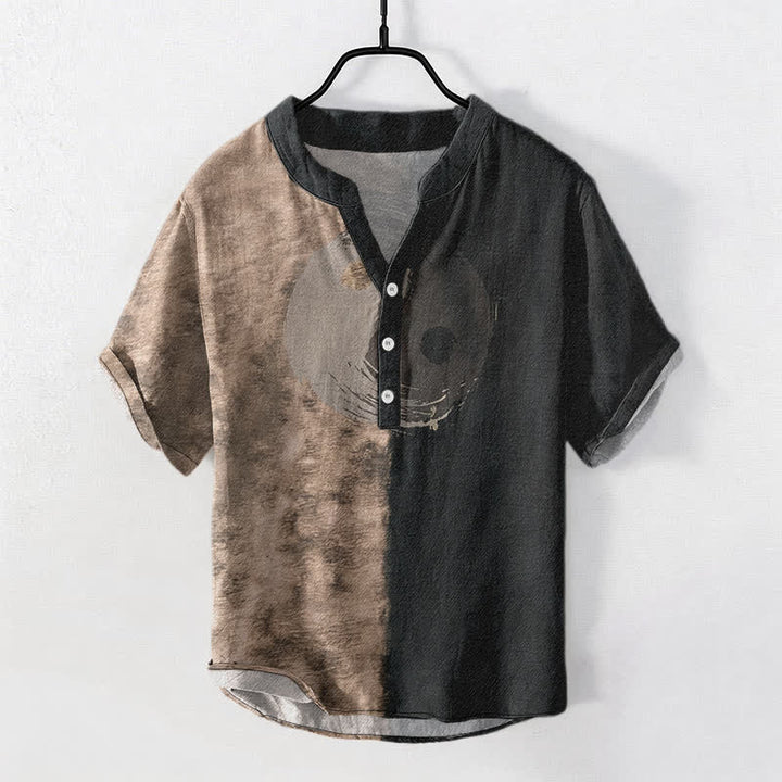 Buddha Stones Camisa de manga corta con medio botón para hombre, de algodón bicolor con estampado de tinta Taiji. - Broncearse - US/UK/AU50, EU60 (5XL) - image 0