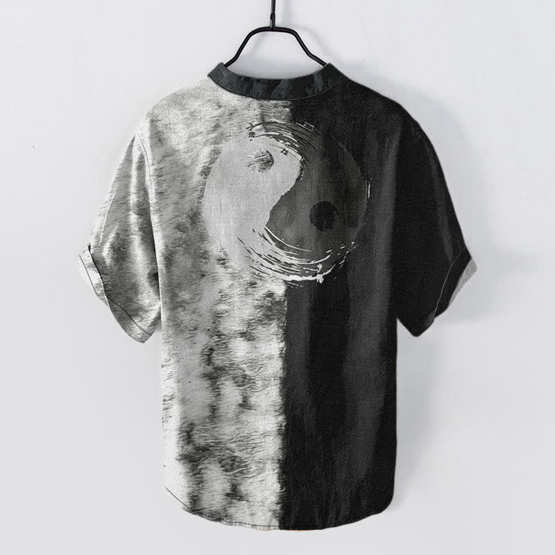 Buddha Stones Camisa de manga corta con medio botón para hombre, de algodón bicolor con estampado de tinta Taiji. - image 6