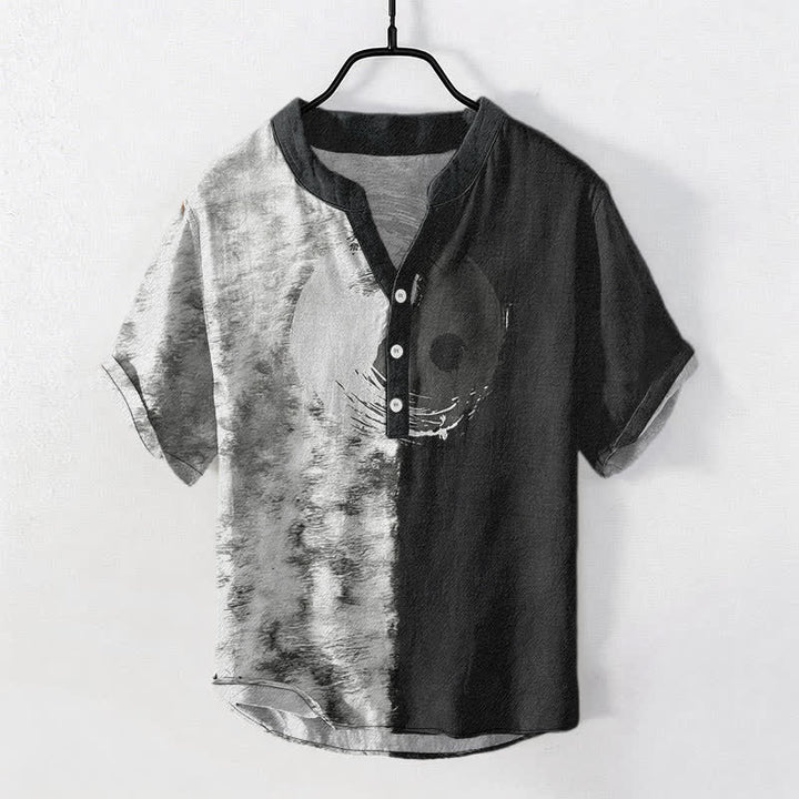 Buddha Stones Camisa de manga corta con medio botón para hombre, de algodón bicolor con estampado de tinta Taiji. - Humo blanco - US/UK/AU50, EU60 (5XL) - image 5