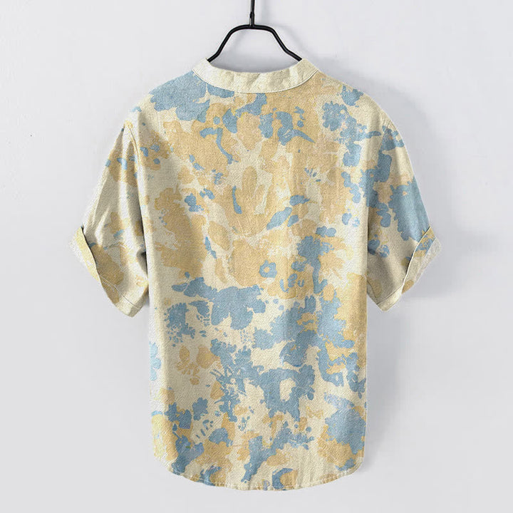 Buddha Stones Camisa Henley de algodón con estampado floral acuarela y manga corta con medio botón para hombre. - image 1