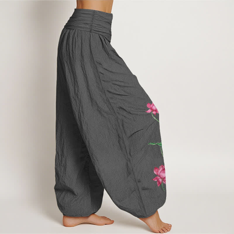 Buddha Stones Pantalones harem de mujer con cintura elástica y estampado de flores y hojas de loto, de algodón puro. - image 10