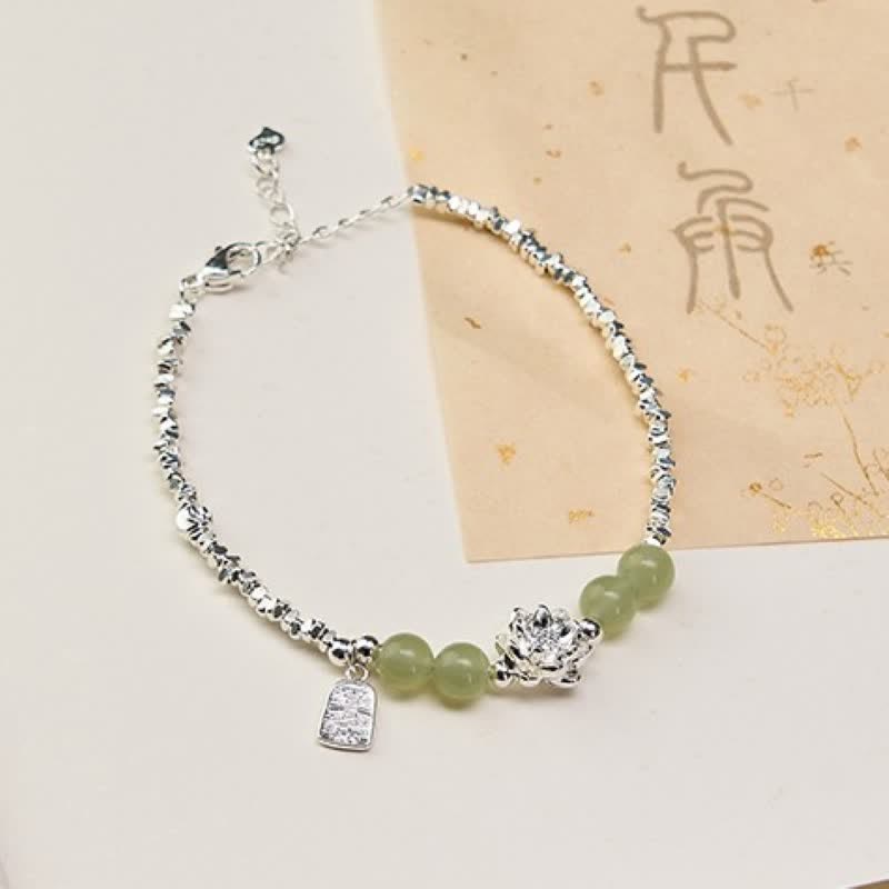 Buddha Stones Pulsera de abundancia con dije de loto, jade y alegría, con cuentas de cobre. - Loto (circunferencia de la muñeca: 15-18 cm) - image 0