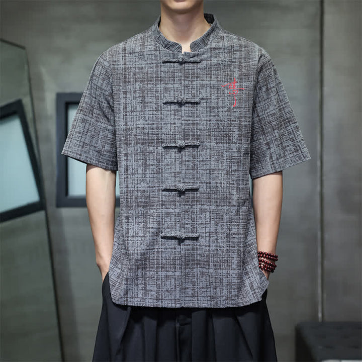 Buddha Stones Camisa de manga corta para hombre, color liso, con cuello mandarín y botones de rana, estilo casual de verano. - image 1