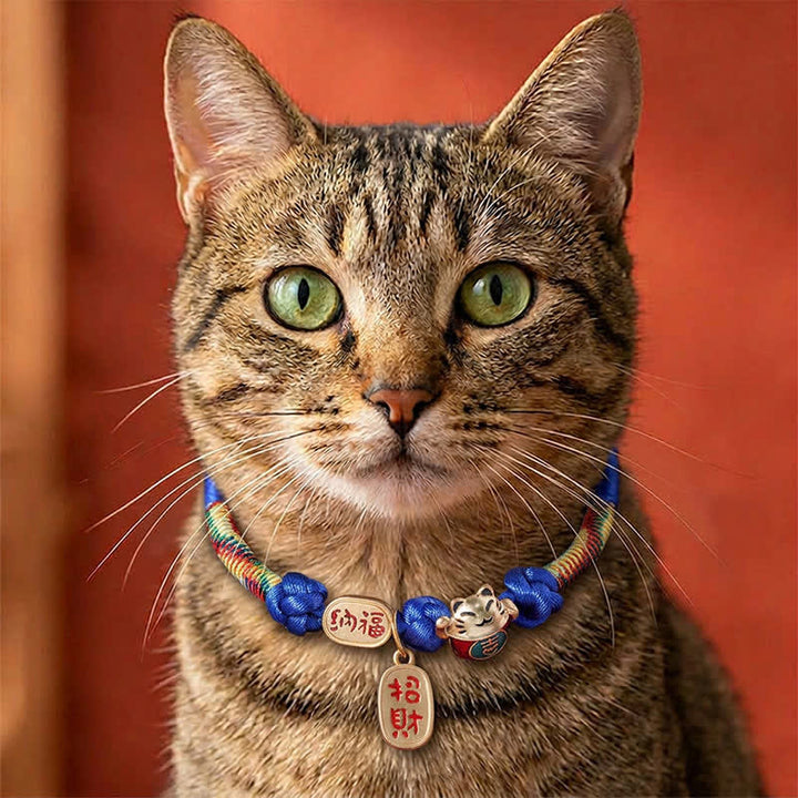 Buddha Stones Collar ajustable para mascotas para gatos, trenzado con hilo rojo, símbolo de buena fortuna y protección del carácter Fu. - Azul - 18-25 cm - image 8