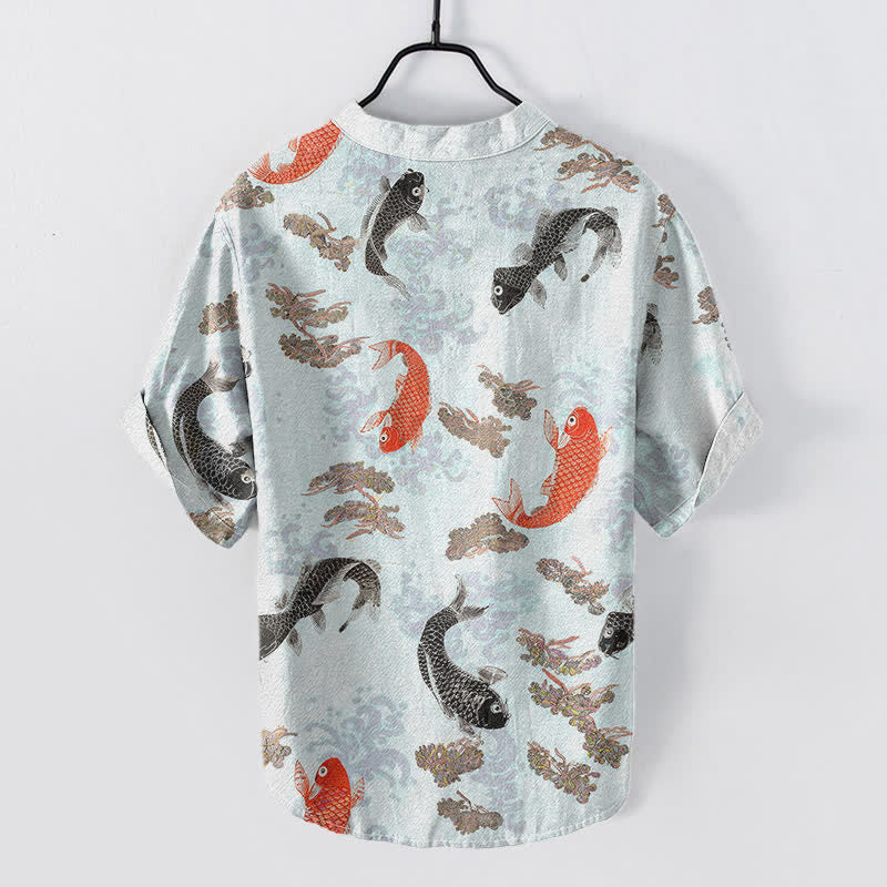 Buddha Stones Camisa de manga corta con medio botón para hombre, de algodón, con estampado de olas de agua y peces koi. - image 4