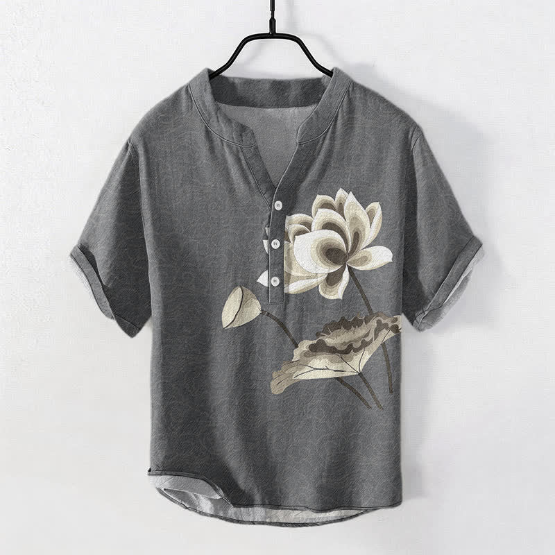 Buddha Stones Camisa de manga corta con medio botón y estampado de loto en acuarela de algodón para hombre - Gris oscuro - US/UK/AU50, EU60 (5XL) - image 7