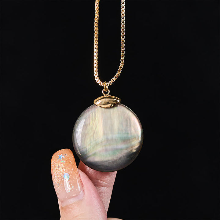 Buddha Stones Colgante de collar redondo de piedra Tridacna Calm - image 13