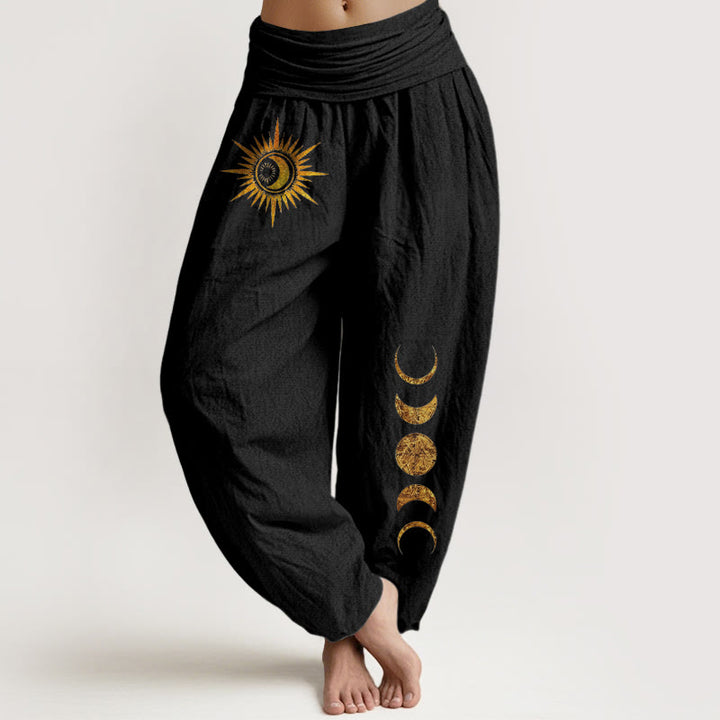 Buddha Stones Pantalones harem de mujer con cintura elástica y estampado de fases lunares y sol dorado, de algodón puro para mujer. - Negro - US16，UK/AU20，EU48 (3XL) - image 0