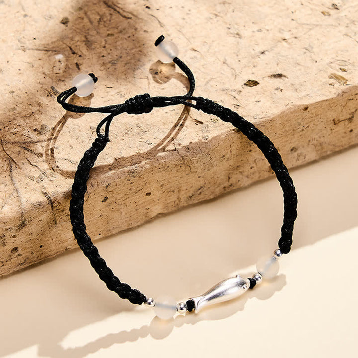 Buddha Stones Pulsera protectora de plata de ley 999 con diseño de pez koi y ágata blanca trenzada. - image 3