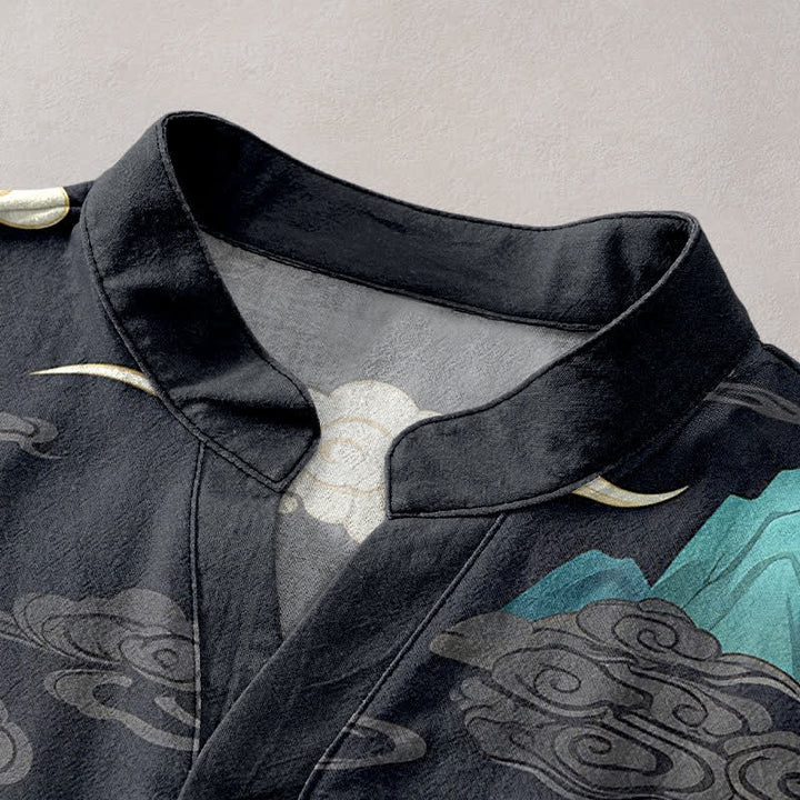 Buddha Stones Camisa de manga corta con medio botón para hombre, de algodón, con estampado de nubes y grullas. - image 2