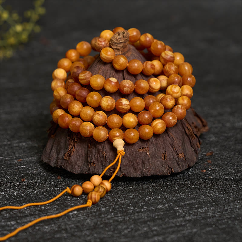 Buddha Stones Mala de 108 cuentas de madera de pino rica en resina para una energía calmante - image 2