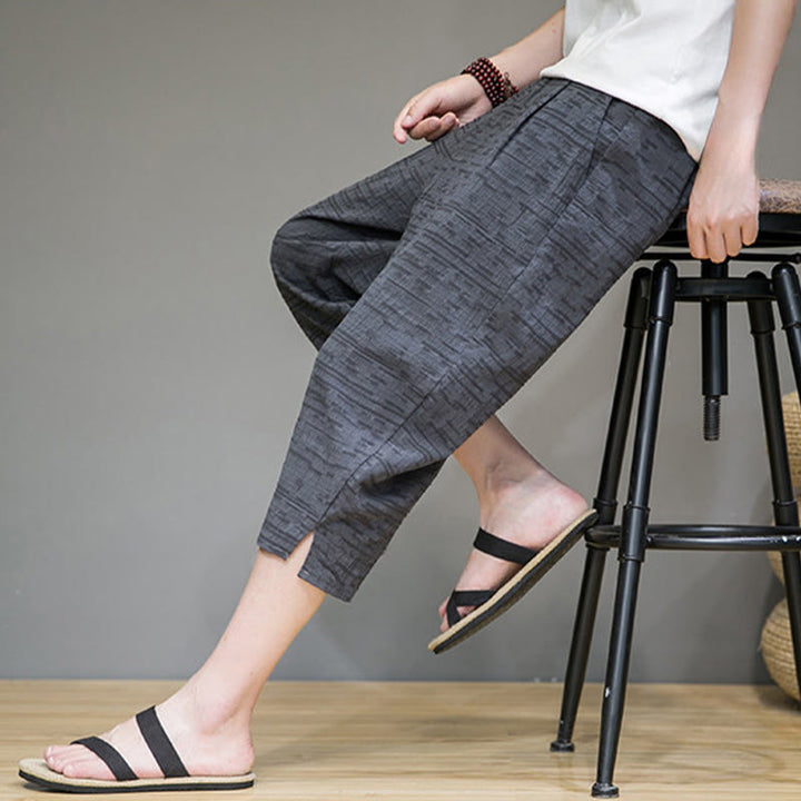 Buddha Stones Pantalones harem de tres cuartos para hombre, estilo minimalista, con aberturas laterales y bolsillos, ideales para el verano. - image 6