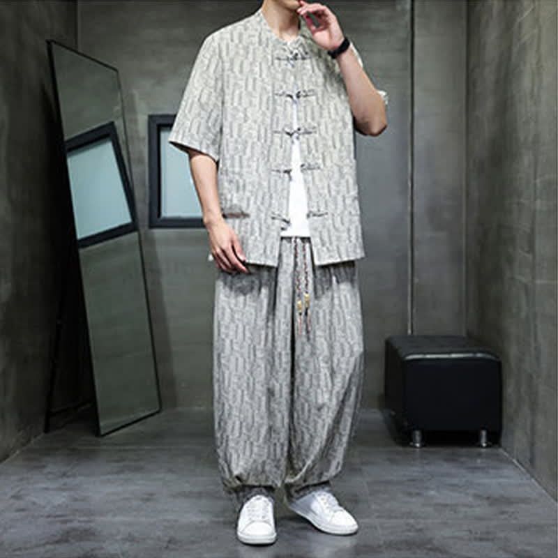 Buddha Stones Conjunto de 2 piezas para hombre: camisa de manga corta con cuello mandarín, botones de rana y estampado geométrico, y pantalones harem con bolsillos. - image 17