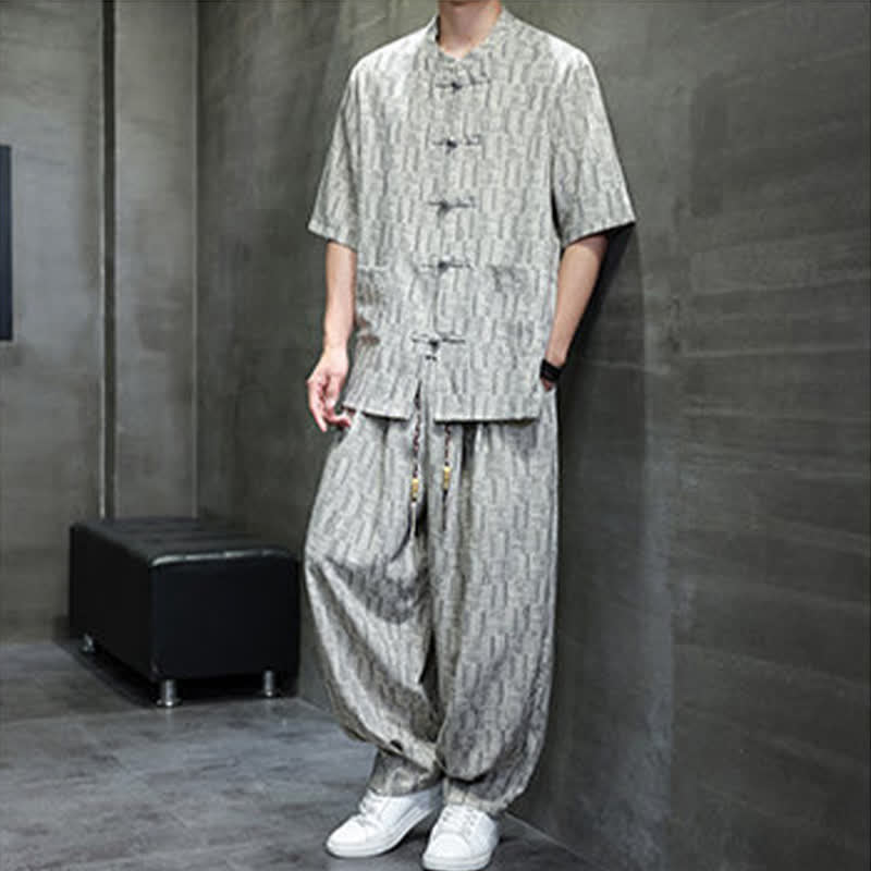 Buddha Stones Conjunto de 2 piezas para hombre: camisa de manga corta con cuello mandarín, botones de rana y estampado geométrico, y pantalones harem con bolsillos. - image 16