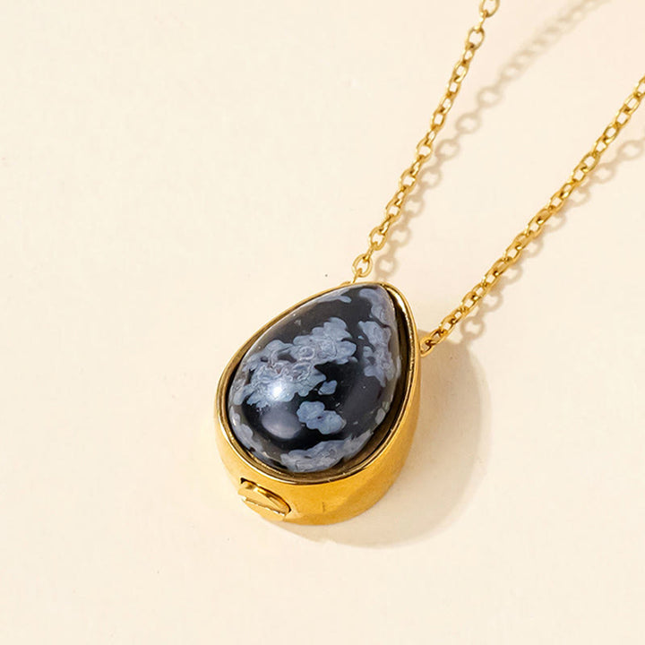 Buddha Stones Collar con colgante de equilibrio con diseño de lágrima de ágata azul natural, cuarzo rosa y ónix negro - Cadena de oro con obsidiana en forma de copo de nieve - image 17
