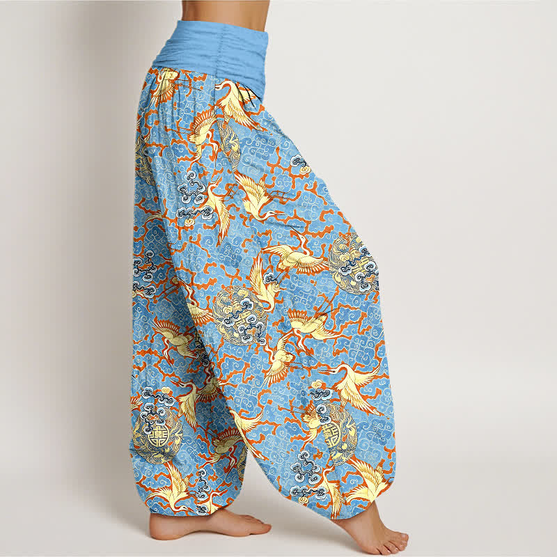 Buddha Stones Pantalones harem de mujer con cintura elástica, estampado de grullas y nubes, color blanco puro. - image 1