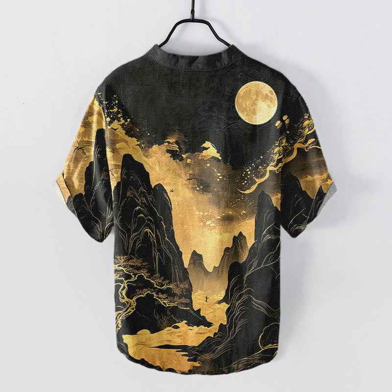 Buddha Stones Camisa de manga corta con medio botón para hombre, de algodón, con estampado de paisaje de luna dorada. - image 1